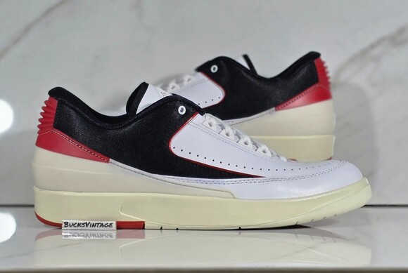 Nike Air Jordan RETRO 2 LOW CHICAGO TWIST Mens Size 9.5 | Women 11 NEW RARE og main image 4